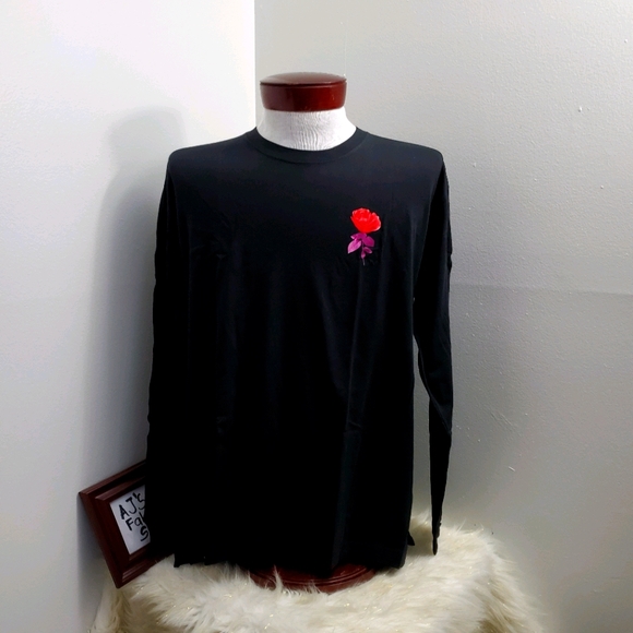 VS PINK FLORAL BLING LONGSLEEVE TEE - Picture 4 of 4